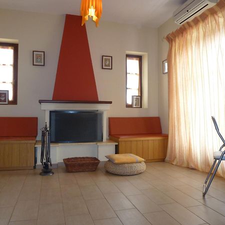 Karantonis House Leonídion Quarto foto